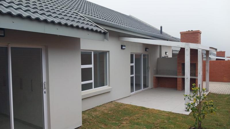 To Let 3 Bedroom Property for Rent in George South Western Cape